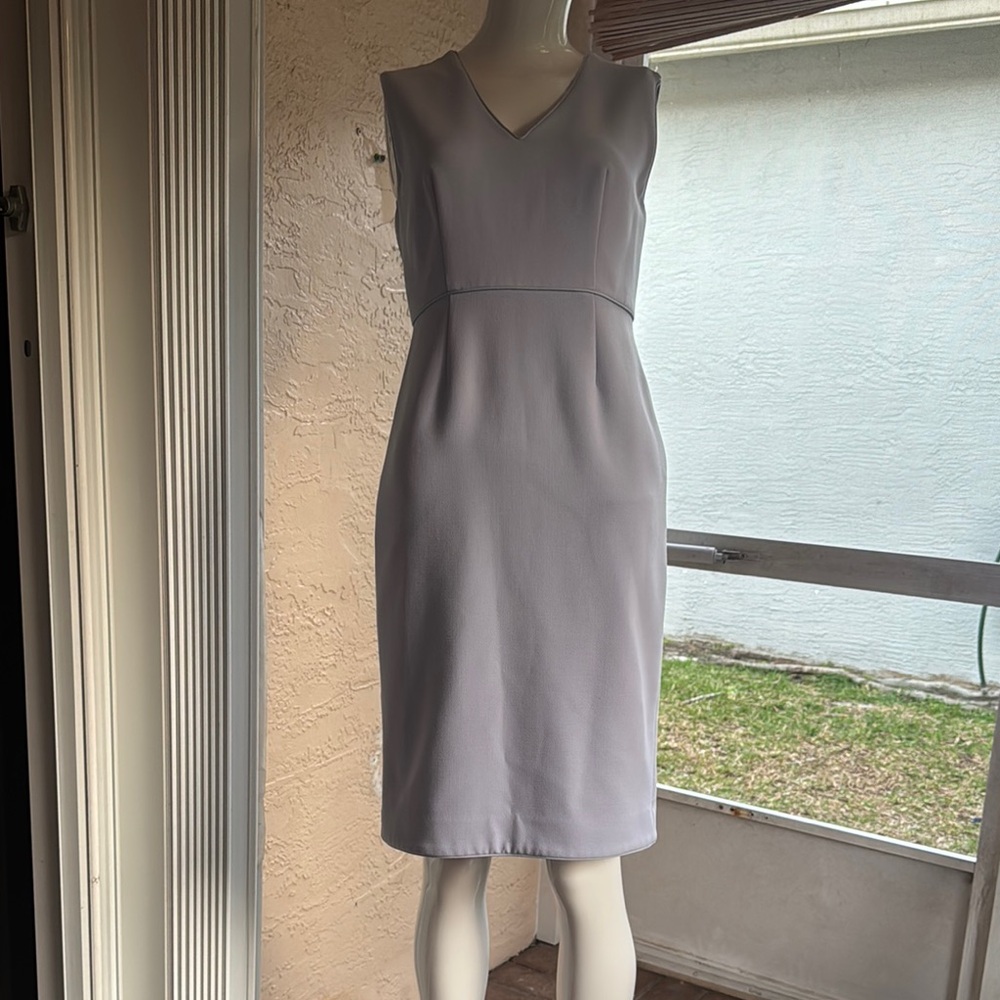 Elegant Gray Sleeveless Dress